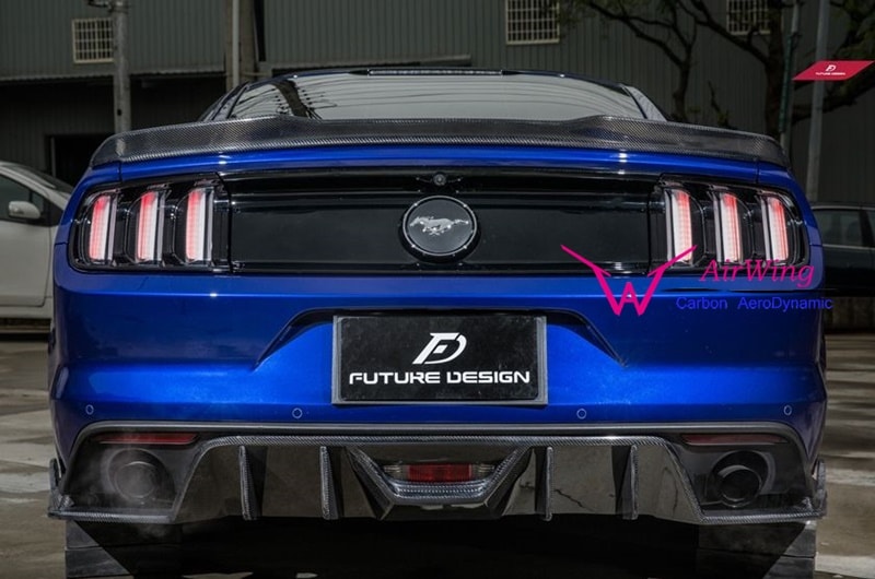 Mustang - VORSTEINER style Carbon Trunk Spoiler 02